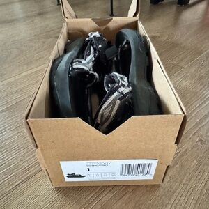 Unisex Teva Black and Gray Strappy Sport Hurricane Sandals